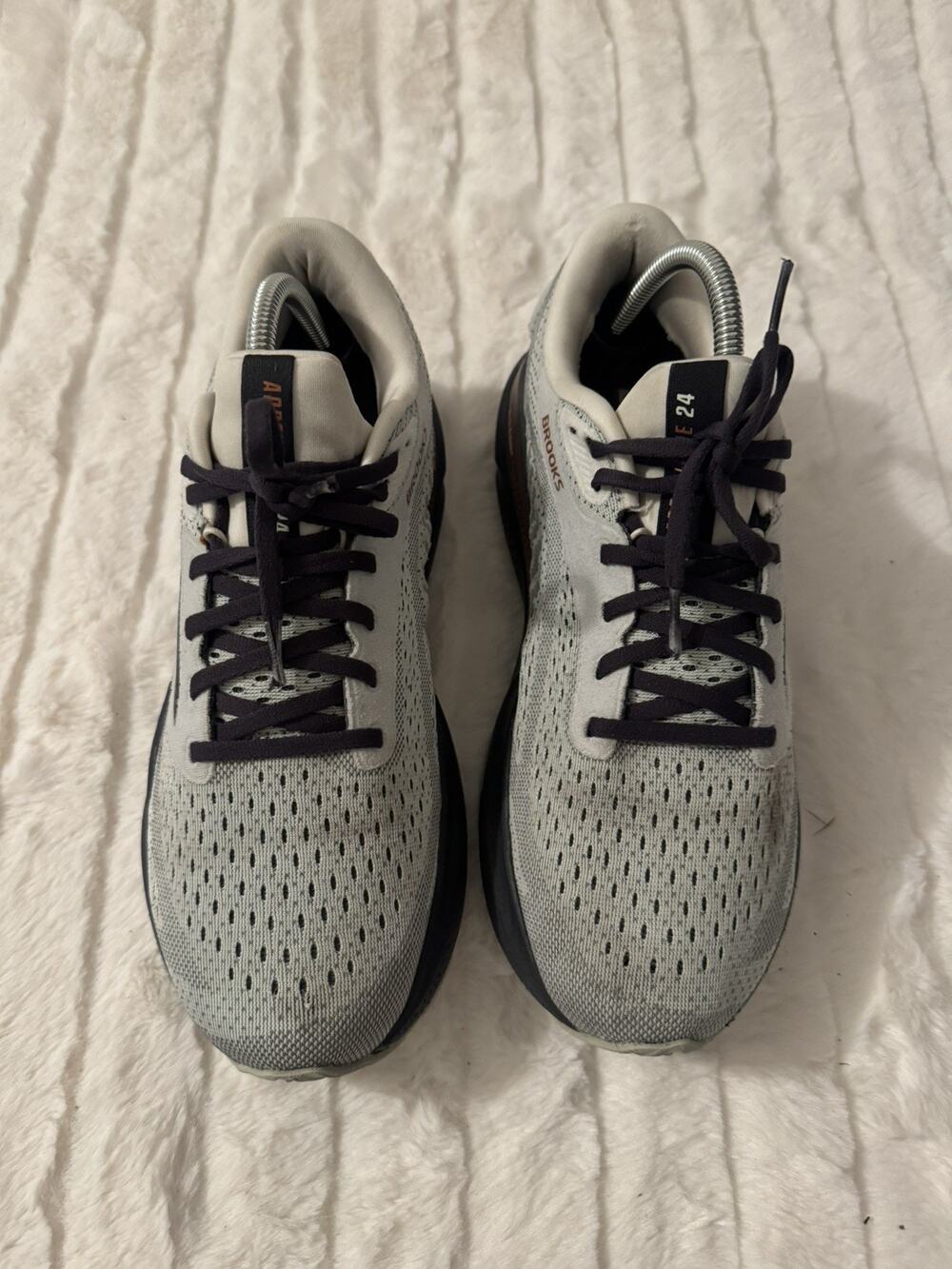 Brooks Adrenaline GTS 24 Men's Running Shoes Gray Black Size 10.5 Wide 2E
